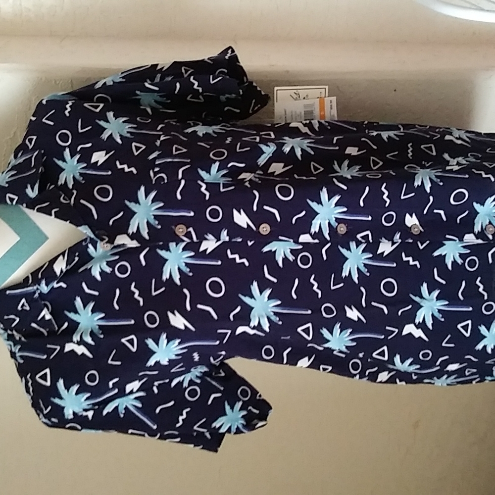 NWT Trunks surf and swim co. shirt